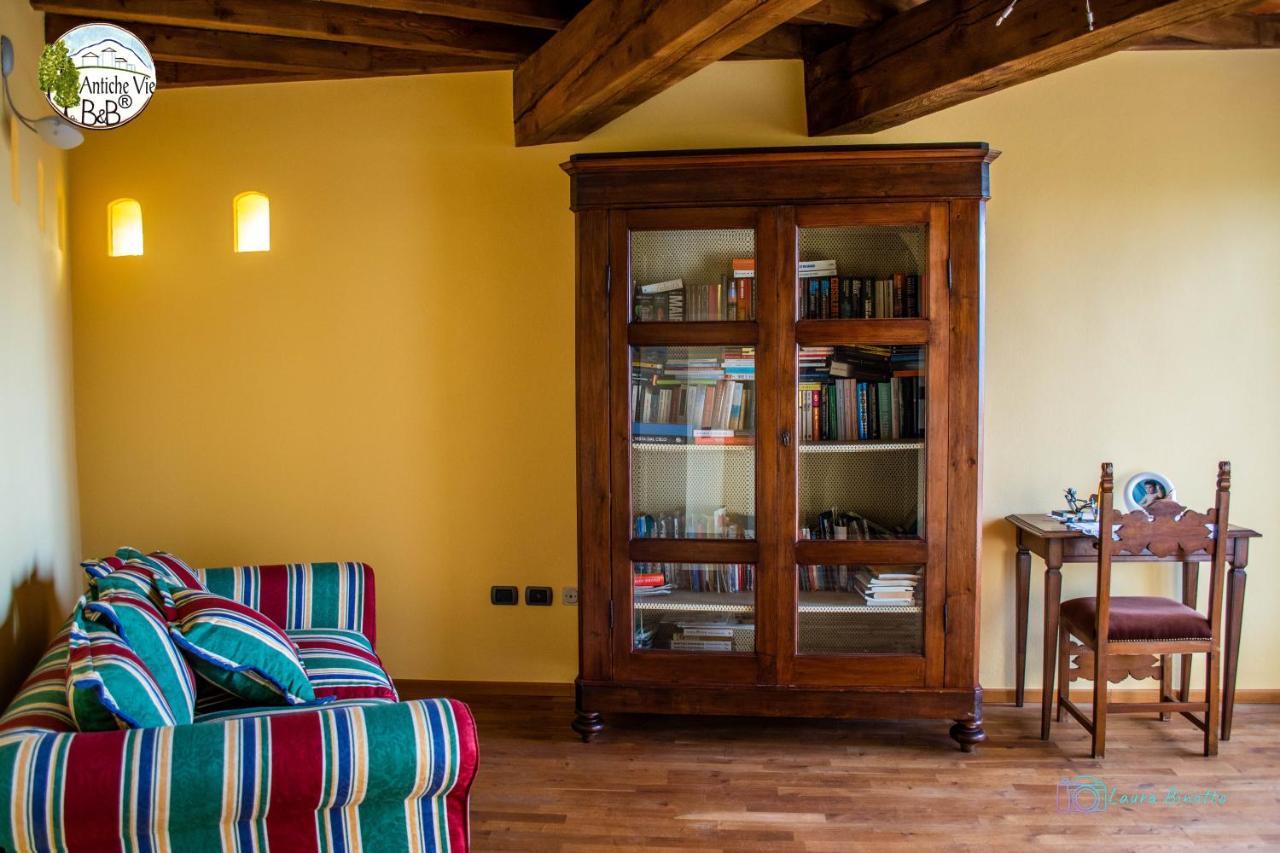 Antiche Vie B&B Serramazzoni Экстерьер фото