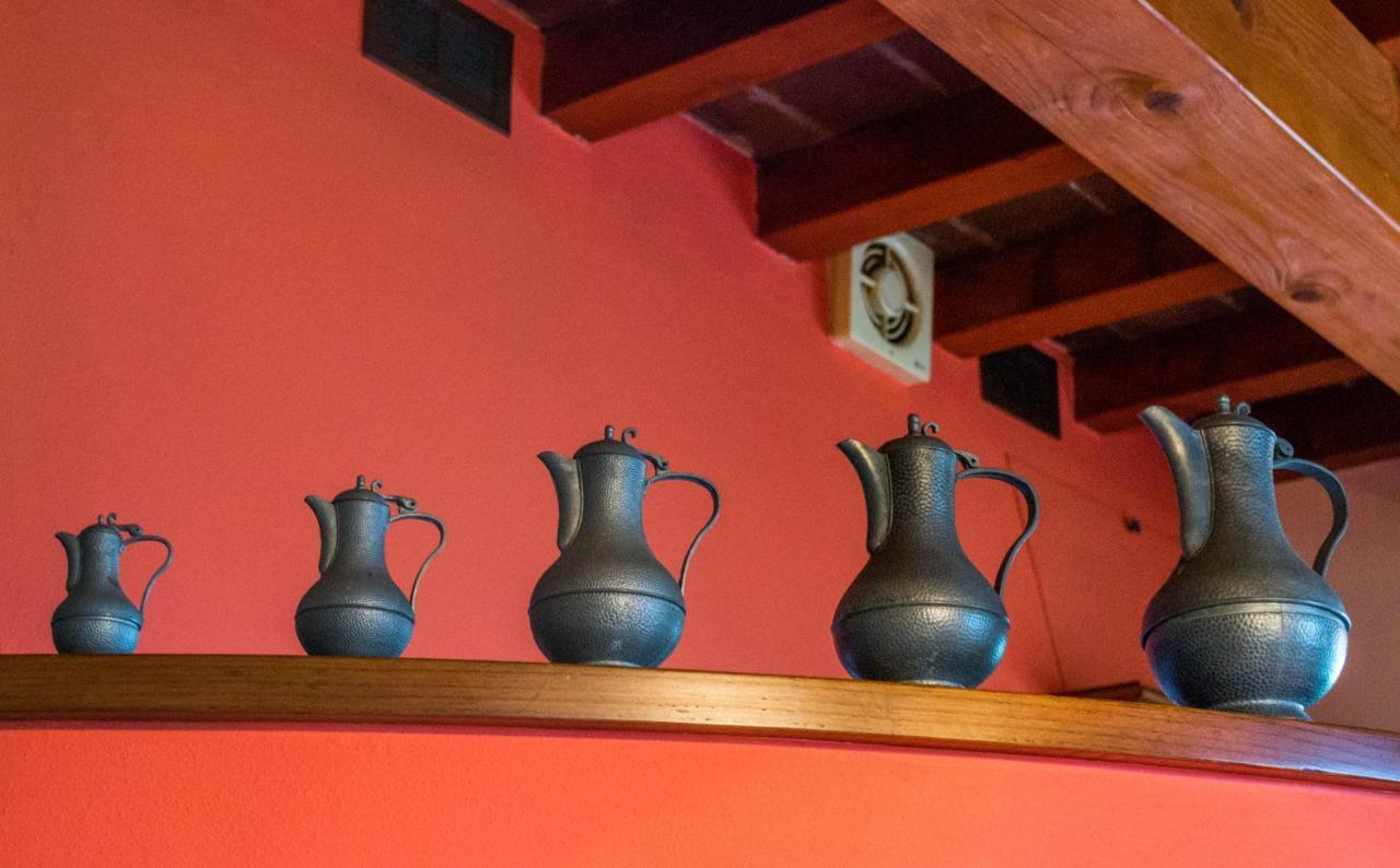 Antiche Vie B&B Serramazzoni Экстерьер фото